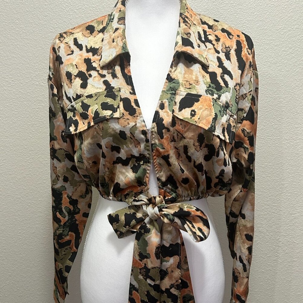 Akira satin feel cropped blouse, black multi print, tie accent, small